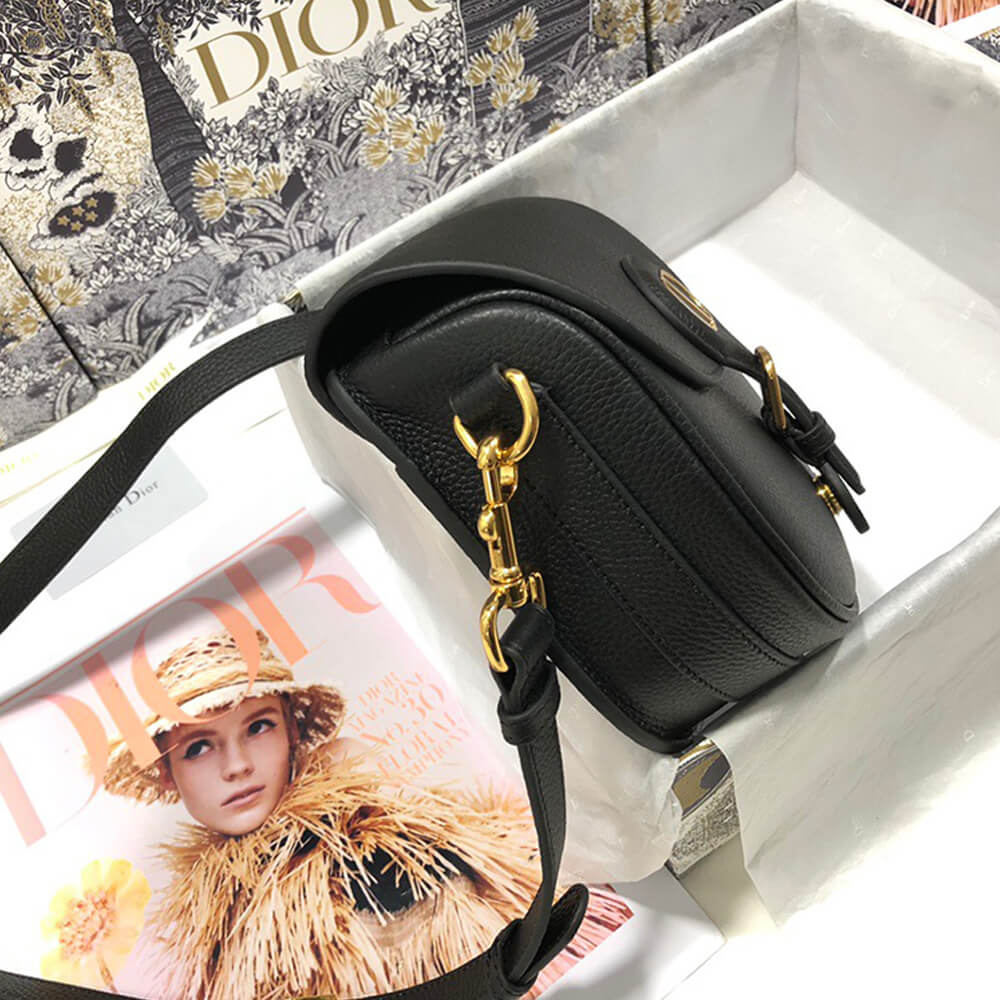 MEDIUM  BOBBY BAG
