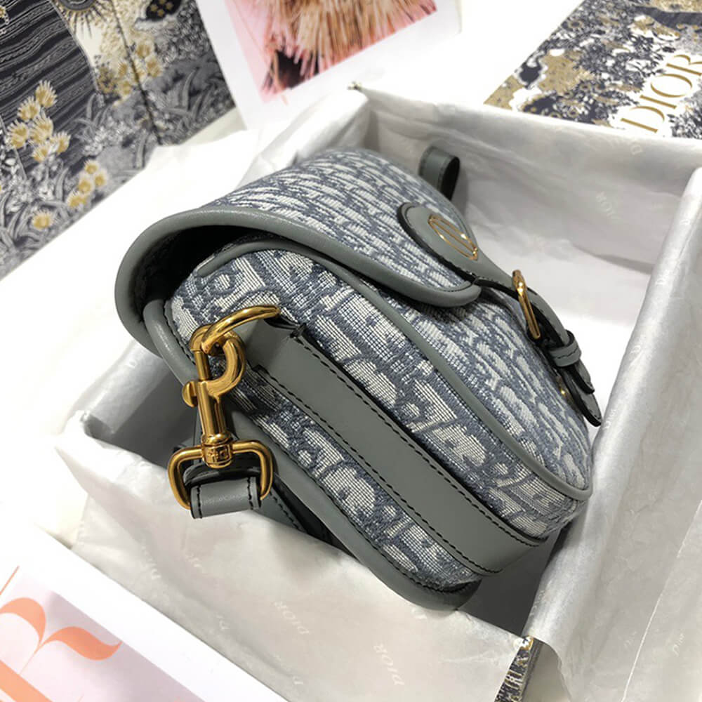 MEDIUM  BOBBY BAG