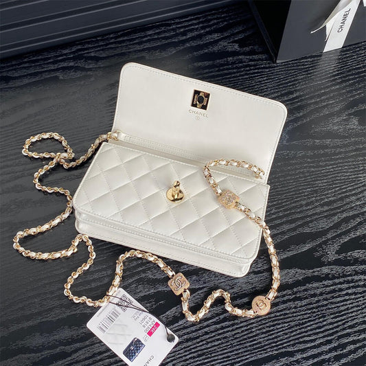 Clutch With Chain
