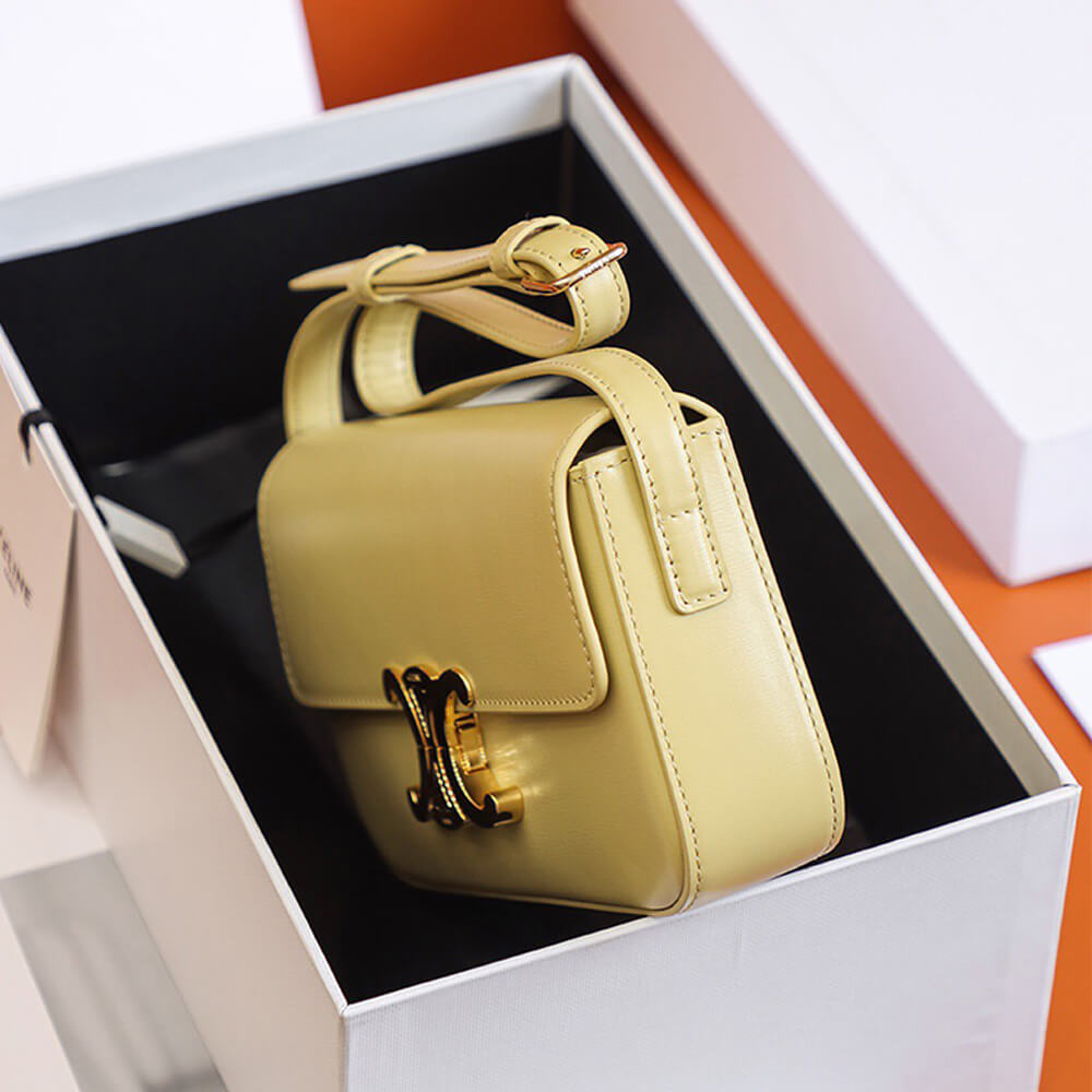 TRIOMPHE SHOULDER BAG
