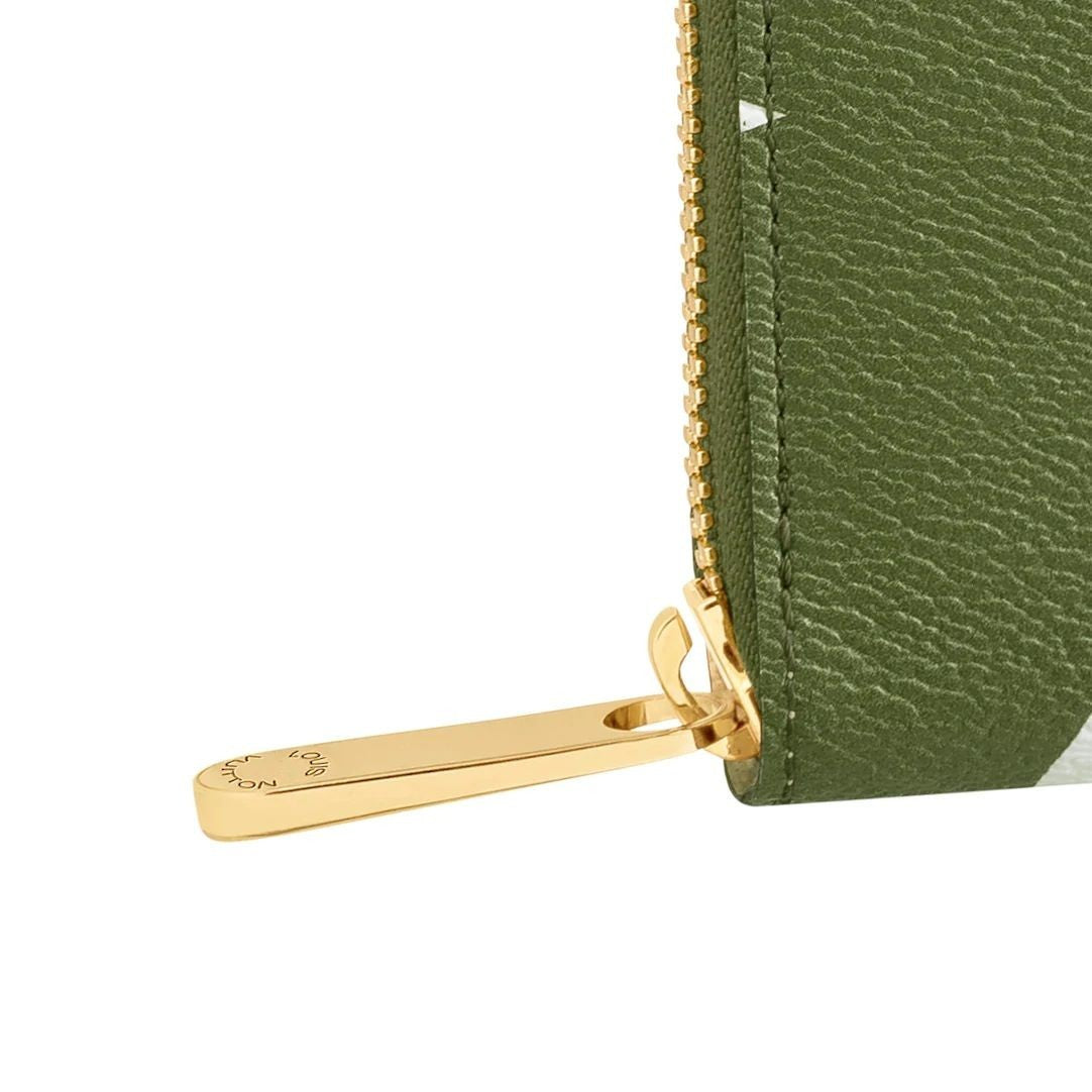 M67549 Zippy Wallet