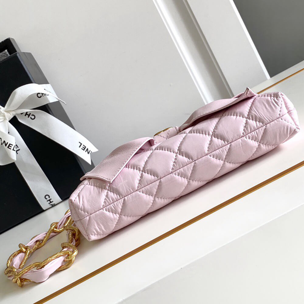 Large Clutch With Chain