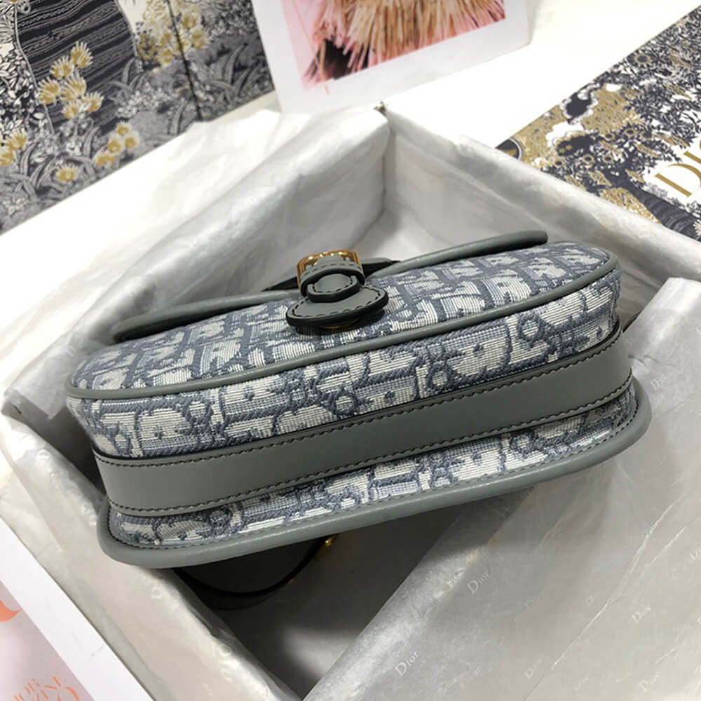 MEDIUM  BOBBY BAG