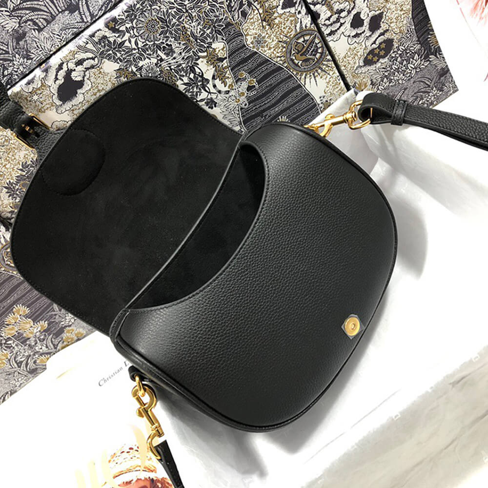 MEDIUM  BOBBY BAG