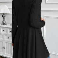 Elegant Textured Loose-Fit Cardigan - Mid-Stretch