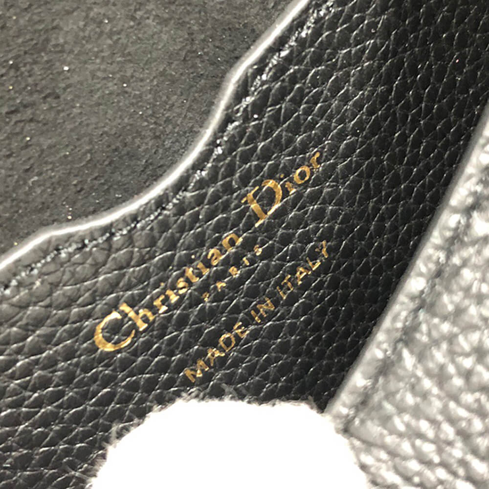 MEDIUM  BOBBY BAG