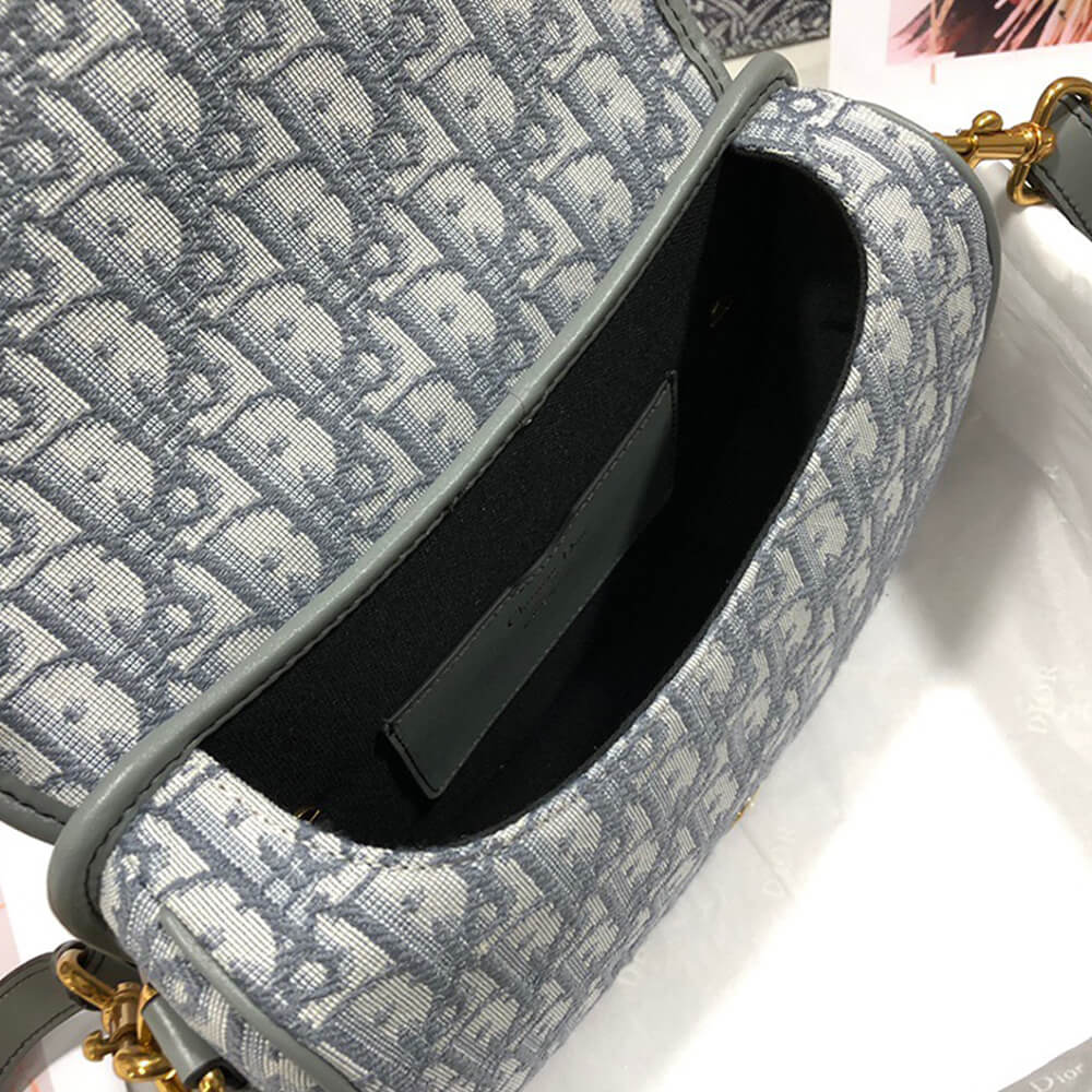 MEDIUM  BOBBY BAG