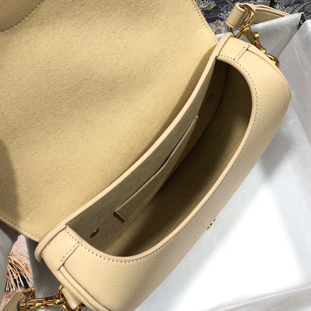 MEDIUM  BOBBY BAG