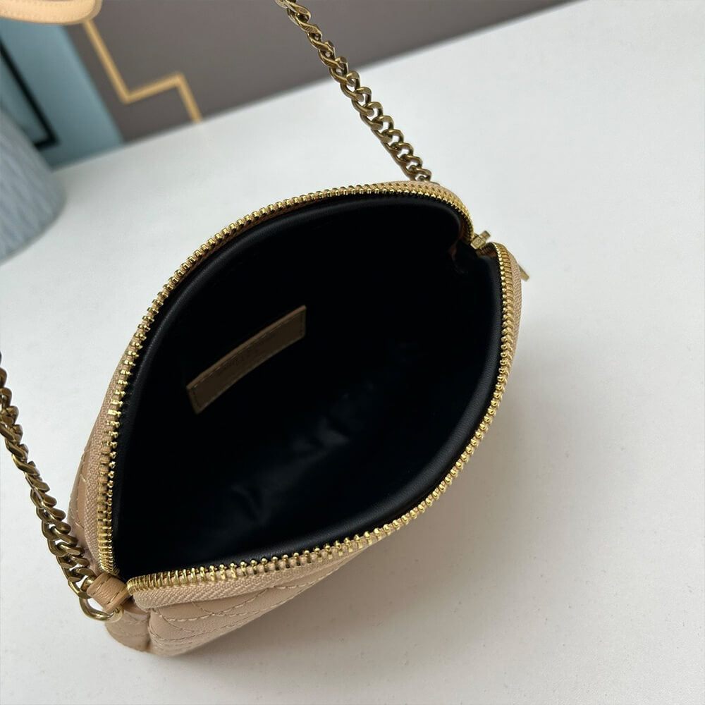 Gaby zipped pouch in quilted lambskin
