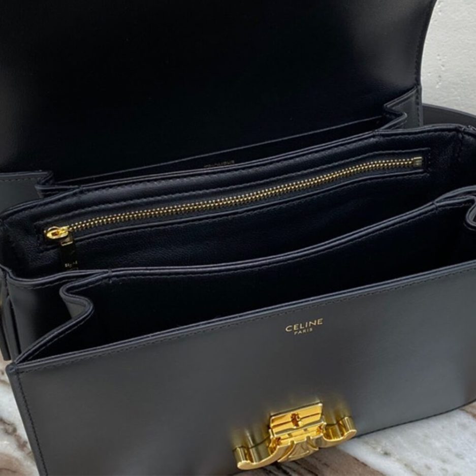 CLASSIQUE TRIOMPHE BAG IN CALFSKIN