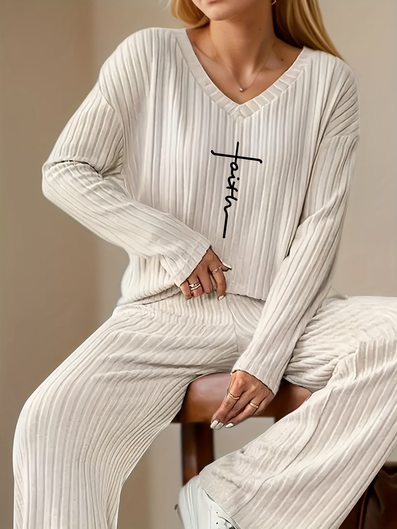 Letter Print Ribbed V-Neck Set