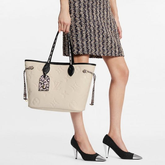 Neverfull MM Cream M58525