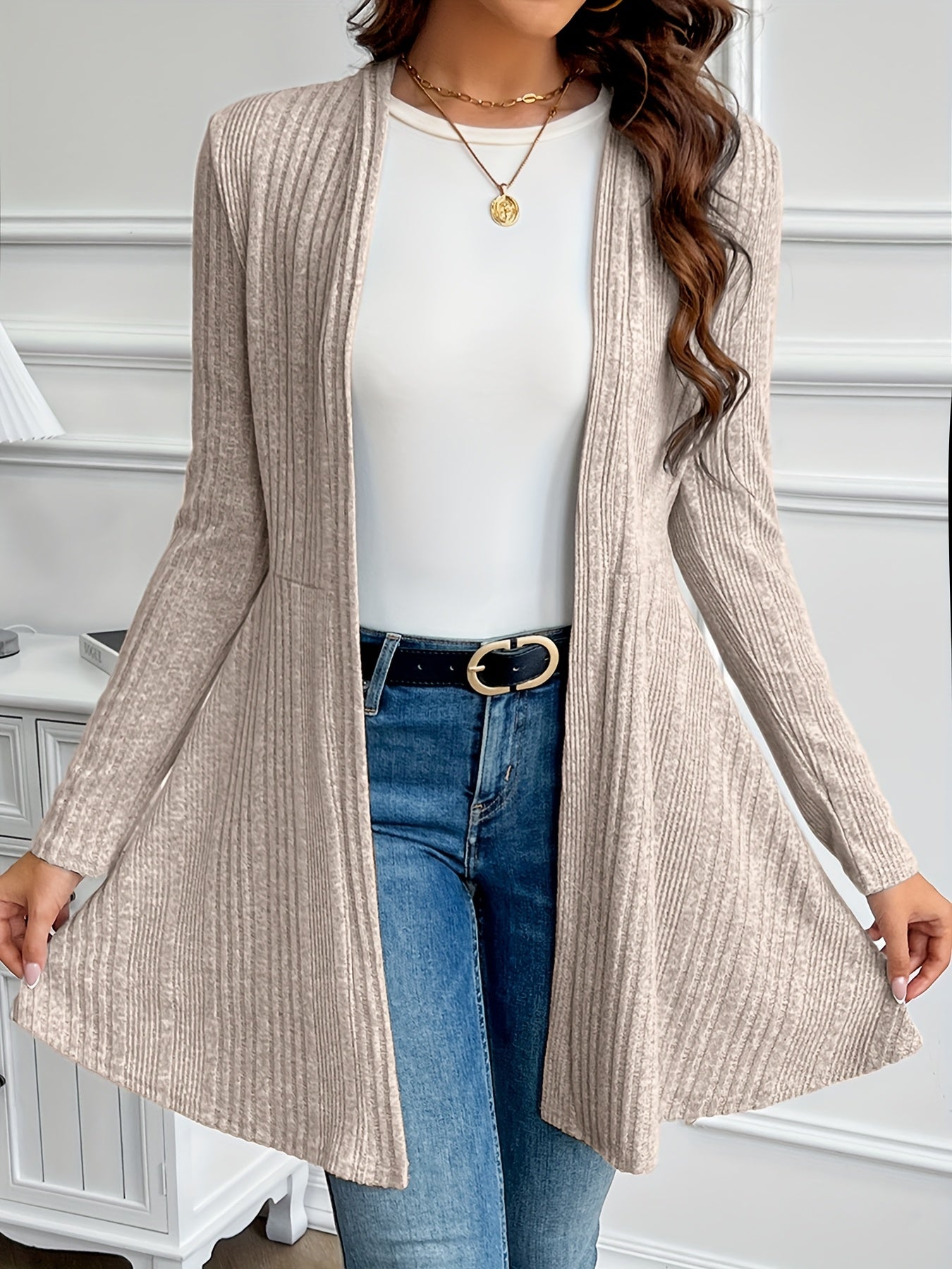 Elegant Textured Loose-Fit Cardigan - Mid-Stretch
