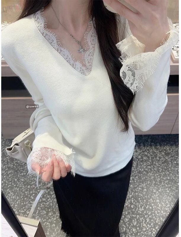 Slim V-Neck Lace Gauze Pullover
