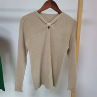 Slim V-Neck Commuter Pullover