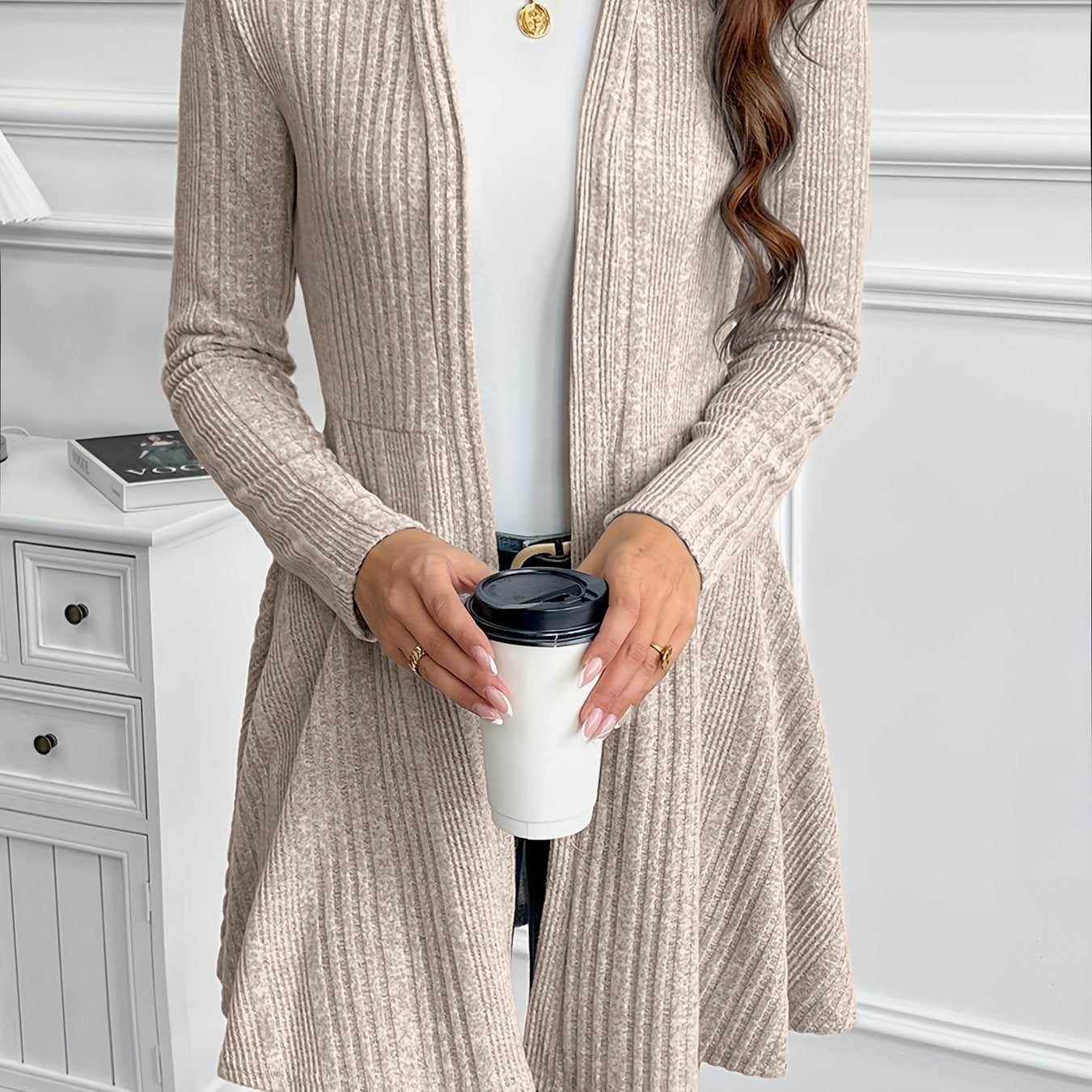 Elegant Textured Loose-Fit Cardigan - Mid-Stretch