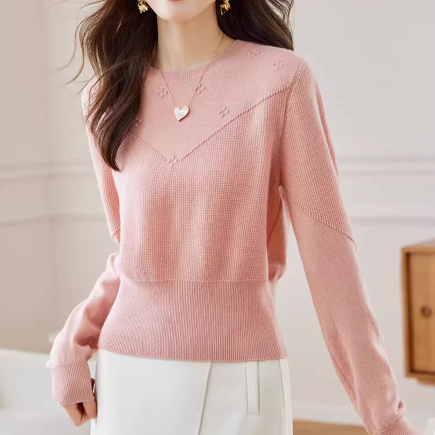 Slim Semi-Turtleneck Commuter Pullover