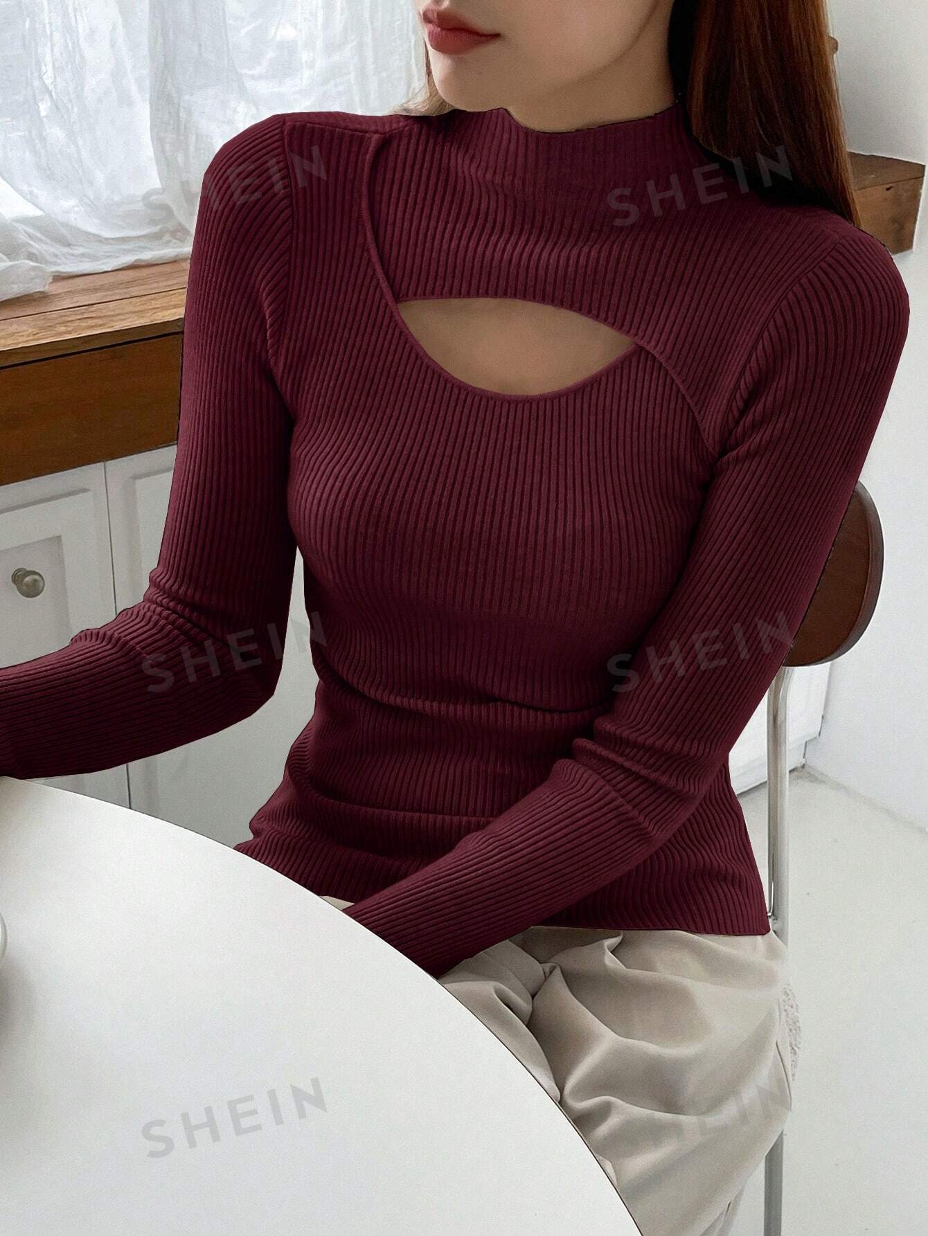 DAZY Hollow Semi-Turtleneck Pullover