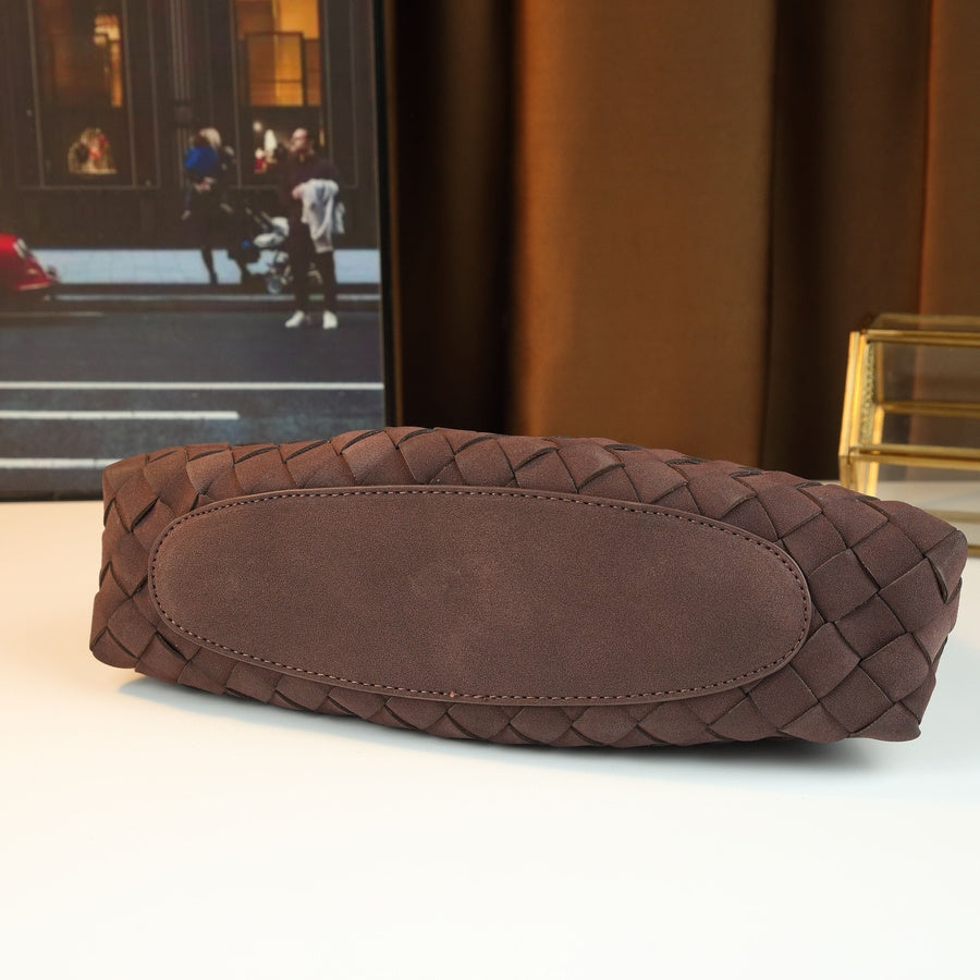 Mindia Houndstooth Woven Shoulder Bag