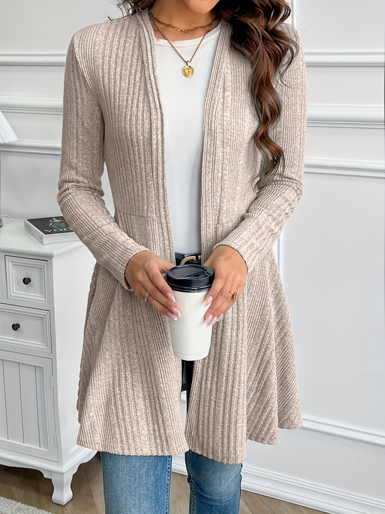 Elegant Textured Loose-Fit Cardigan - Mid-Stretch