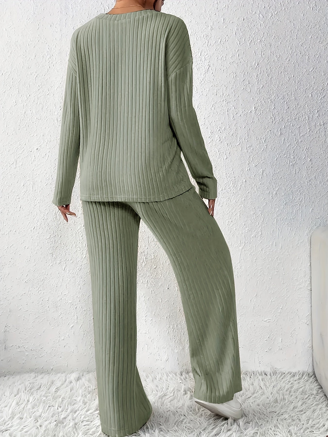 Letter Print Ribbed V-Neck Set