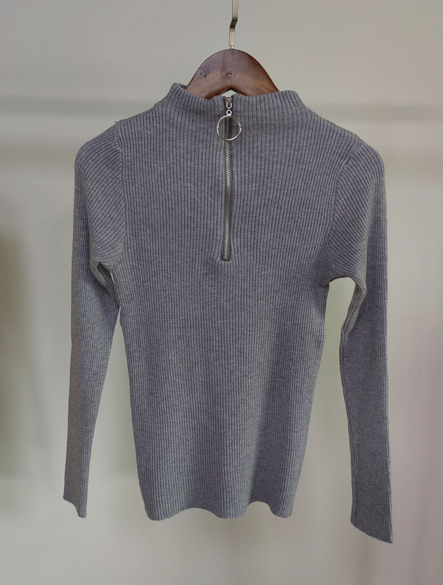 Slim Half-Turtleneck Ring Zipper Top