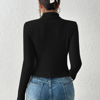 Women’s Hollow Slim-Fit Turtleneck Hoodie
