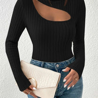 Women’s Hollow Slim-Fit Turtleneck Hoodie