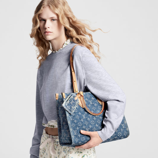 M46871 OnTheGo MM Denim Blue