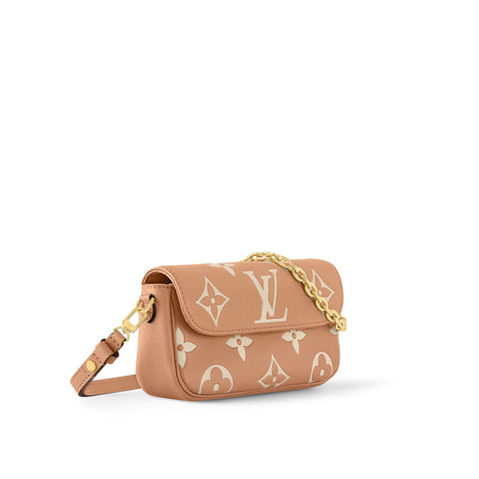 M12758 Wallet On Chain Ivy Arizona / Creme