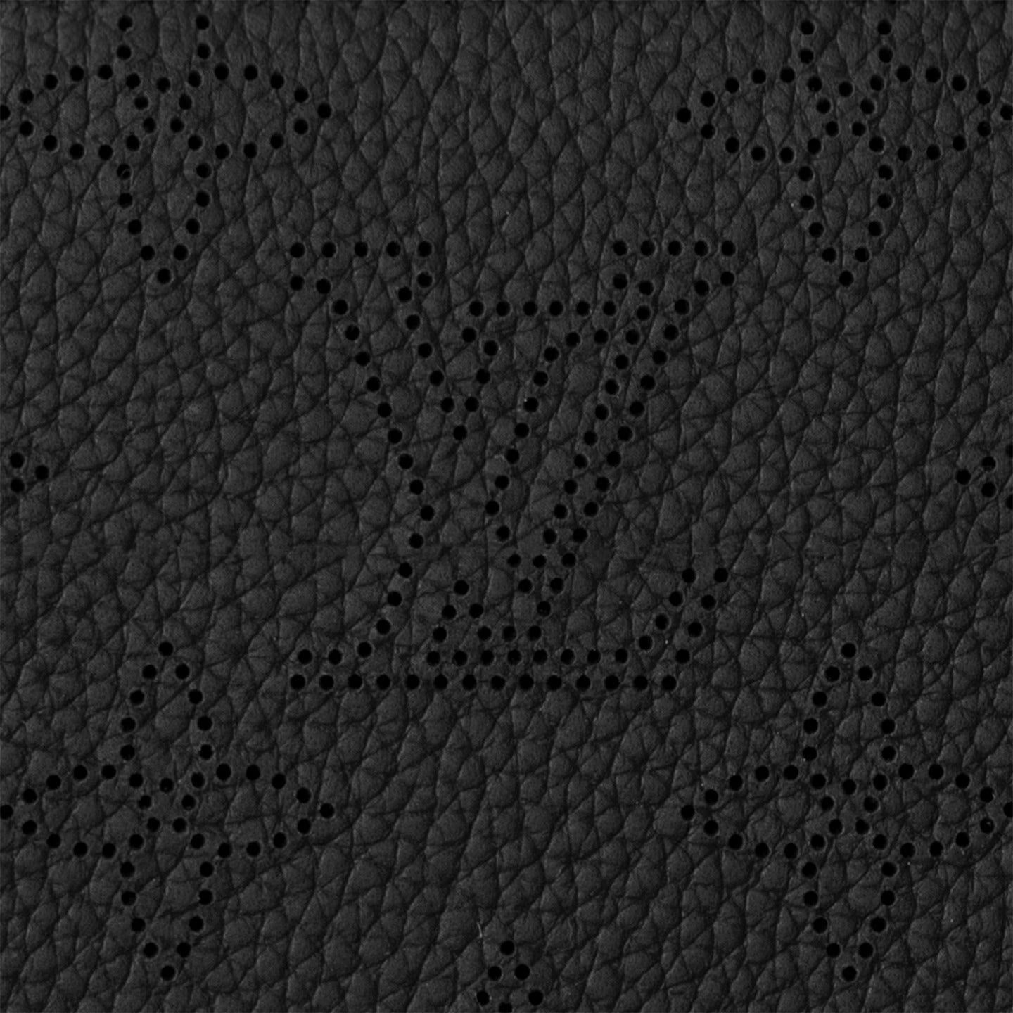 Black M61867 Zippy Wallet