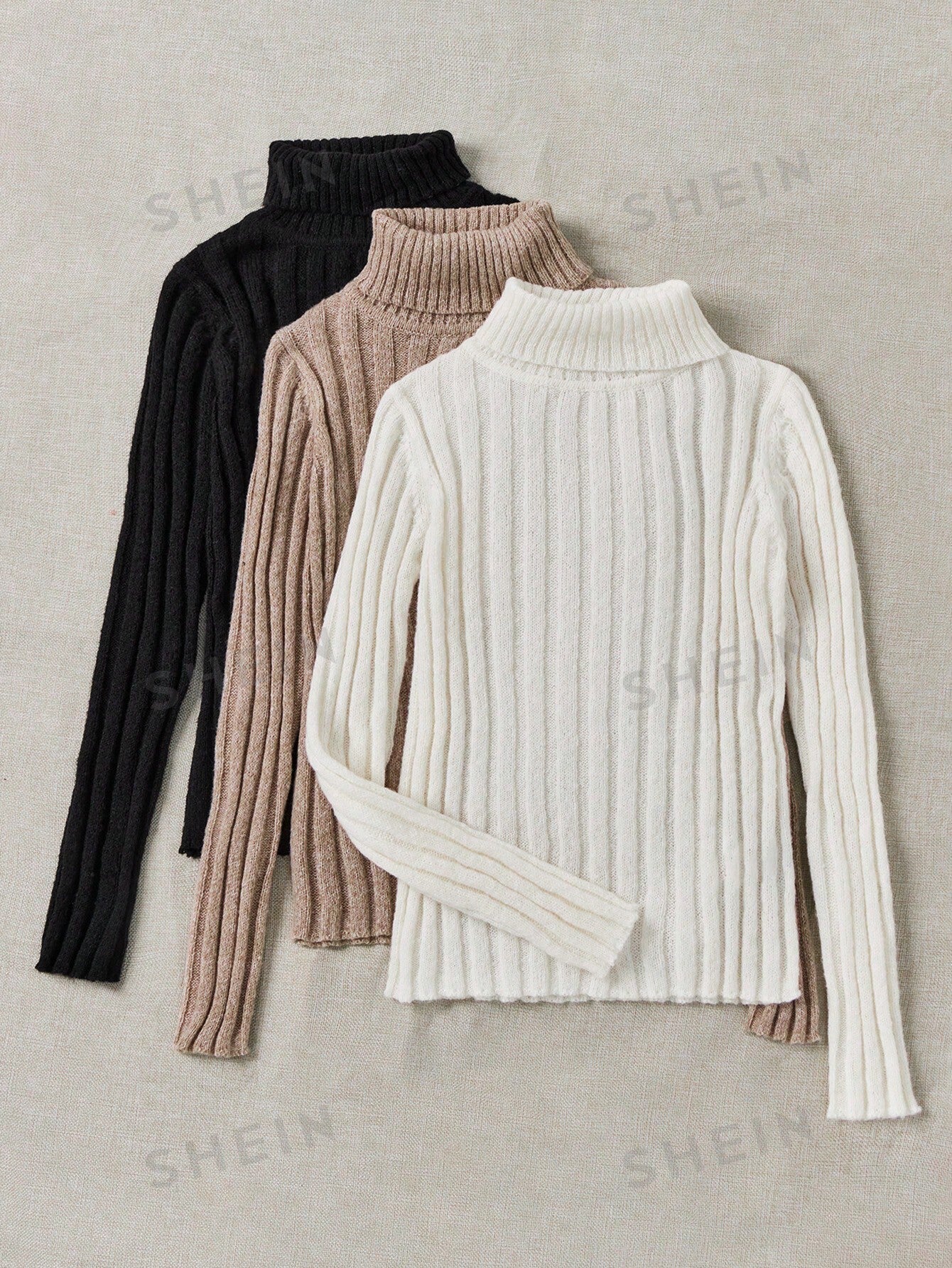 LUNE 3-Piece Ribbed Turtleneck Set
