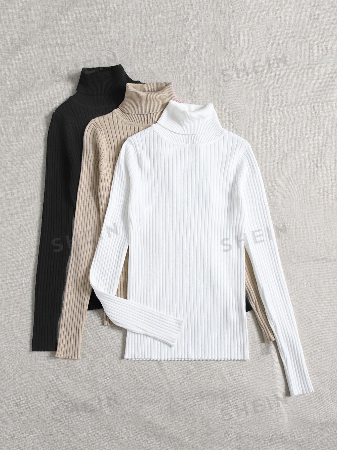 LUNE 3-Piece Ribbed Turtleneck Set