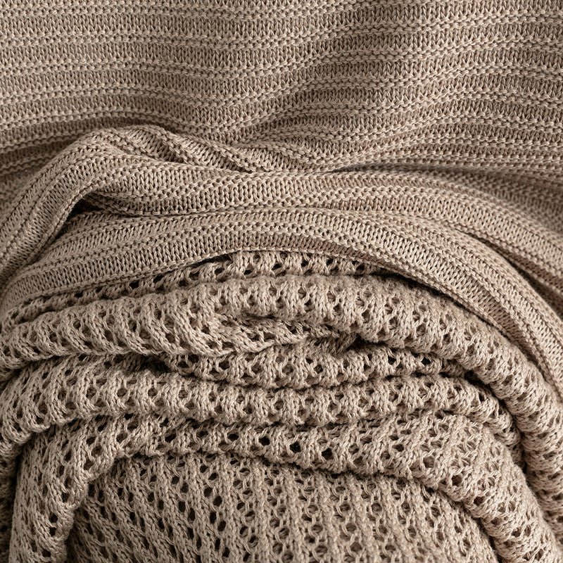 Slim Hollow Vest & Slit Skirt Set