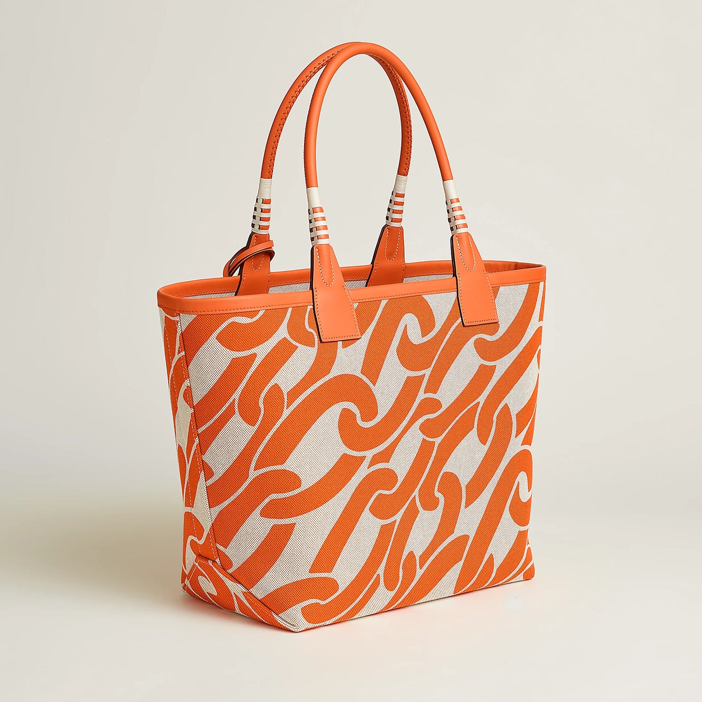 Steeple 28 bag
