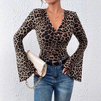 Slim S-xy V-Neck Horn Sleeve Top