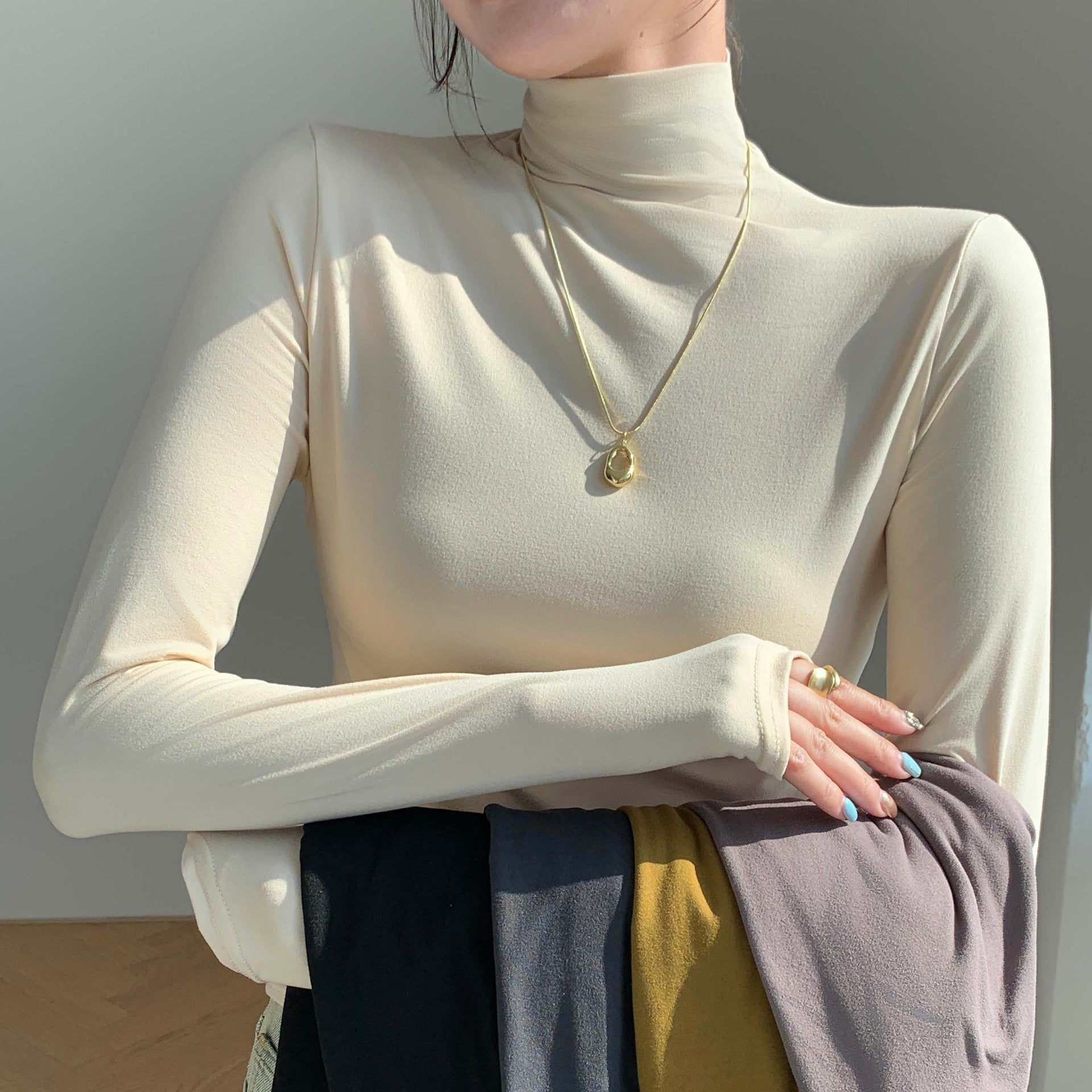 Slim Semi-Turtleneck Mask Pullover