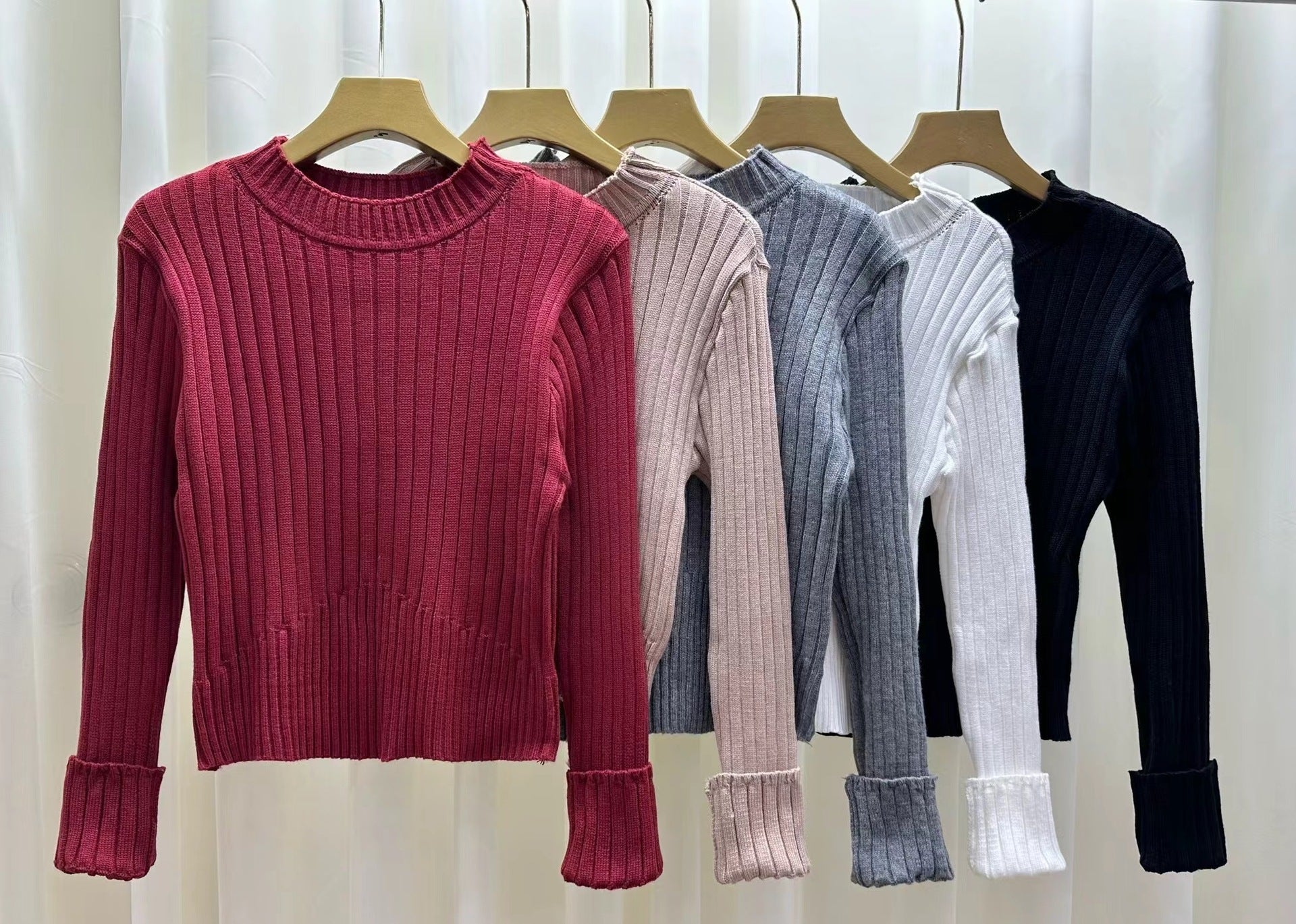 Women’s Slim Fit Solid Color Viscose Knit Sweater