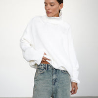 Minimalist Loose Pullover