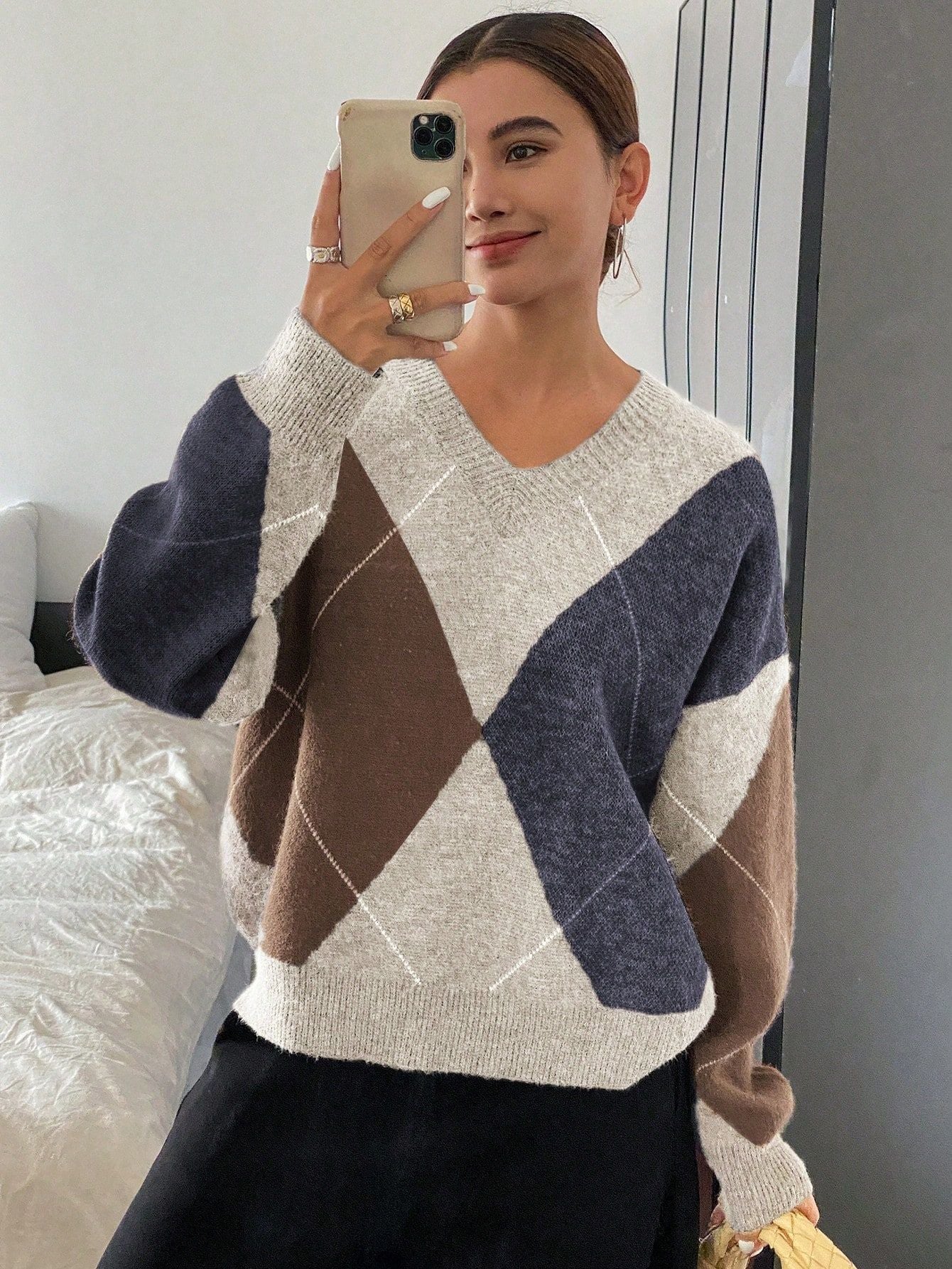 Women’s V-Neck Rhombus Color-Block Sweater – Mori Wind Loose Pullover