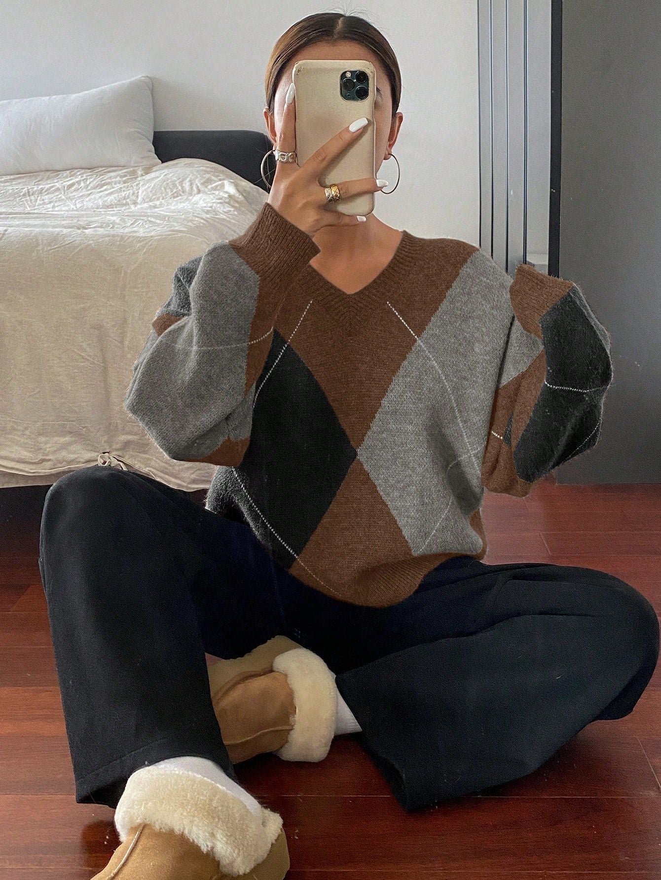 Women’s V-Neck Rhombus Color-Block Sweater – Mori Wind Loose Pullover