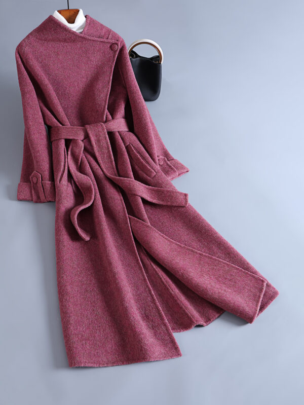 Fashionable Eye-Catching Rose Pink Luxury Wool Wrap